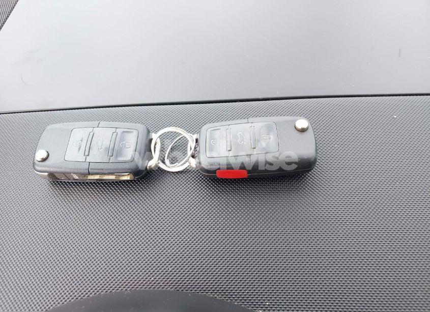 Photo 11 of 2003 Volkswagen New BEETLE GLX (VIN 3VWDD21C83M428634)