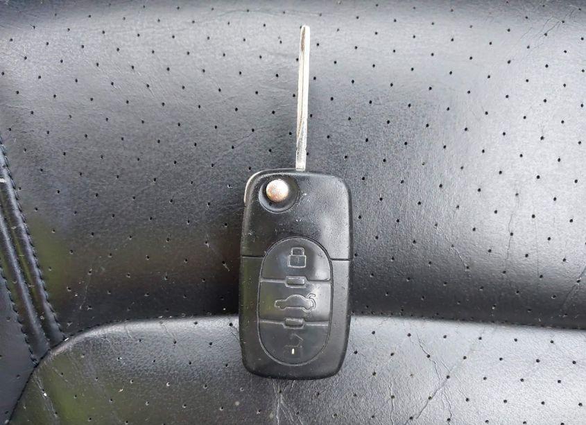 Photo 11 of 2000 Volkswagen New BEETLE GLX (VIN 3VWDD21C8YM429354)