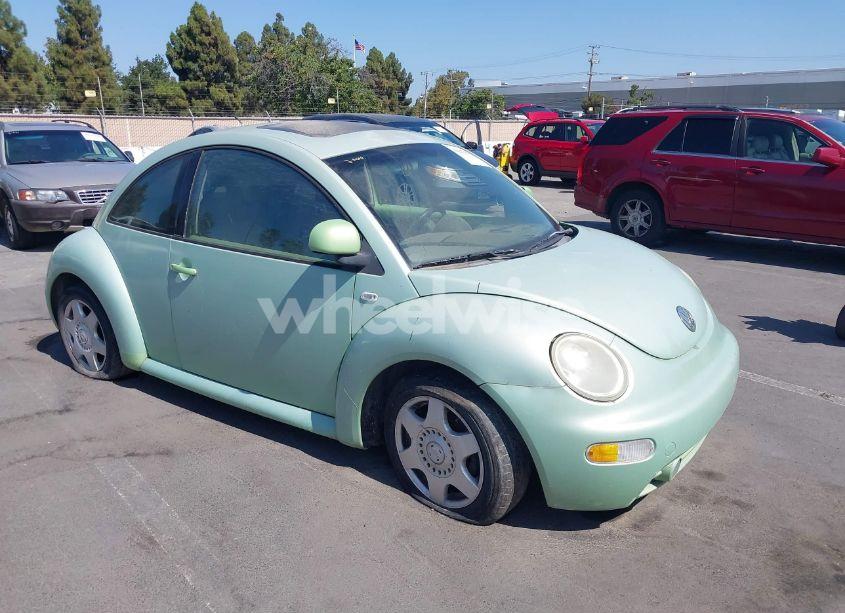 2000 Volkswagen New BEETLE GLX (VIN 3VWDD21C9YM430092) main photo