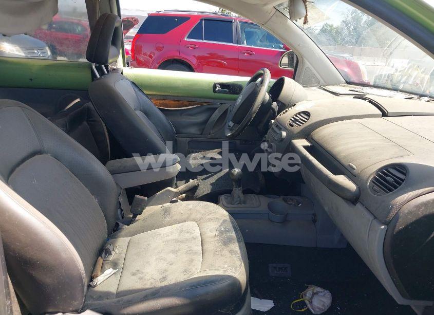 Photo 5 of 2000 Volkswagen New BEETLE GLX (VIN 3VWDD21C9YM430092)