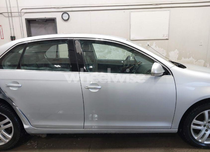 Photo 13 of 2007 Volkswagen Jetta 2.5 (VIN 3VWDF71K47M018384)