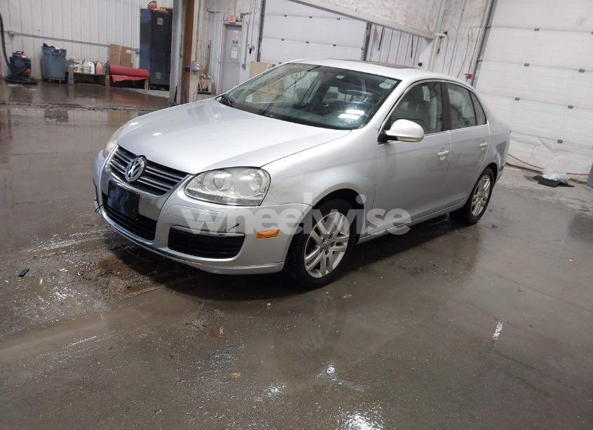 Photo 2 of 2007 Volkswagen Jetta 2.5 (VIN 3VWDF71K47M018384)