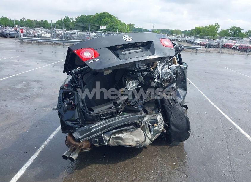 Photo 16 of 2006 Volkswagen Jetta 2.5 (VIN 3VWDF81K66M646158)