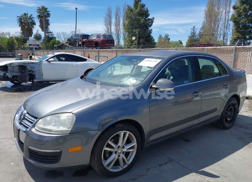 Photo 6 of 2005 Volkswagen Jetta 2.5 (VIN 3VWDG71K15M638359)