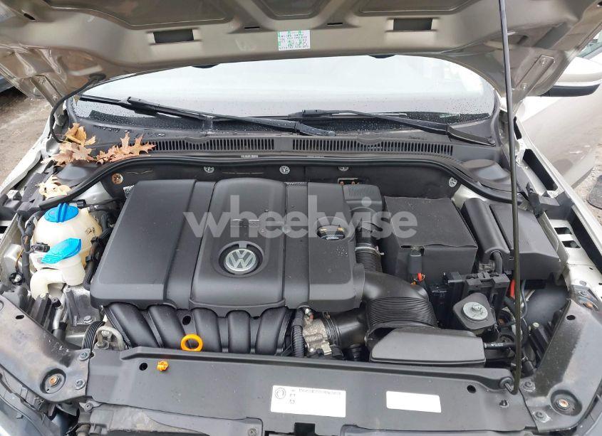 Photo 10 of 2012 Volkswagen Jetta 2.5L SE (VIN 3VWDP7AJ0CM128119)