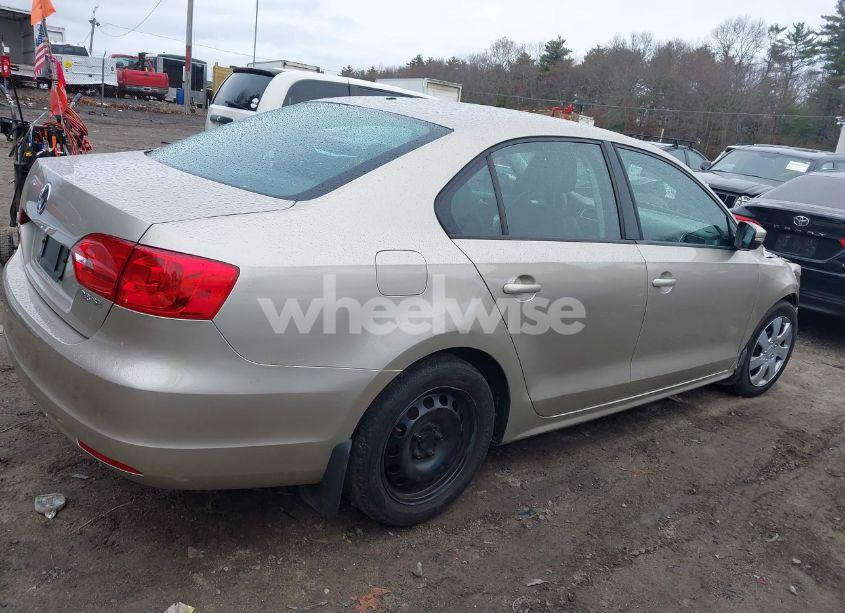 Photo 13 of 2012 Volkswagen Jetta 2.5L SE (VIN 3VWDP7AJ0CM128119)