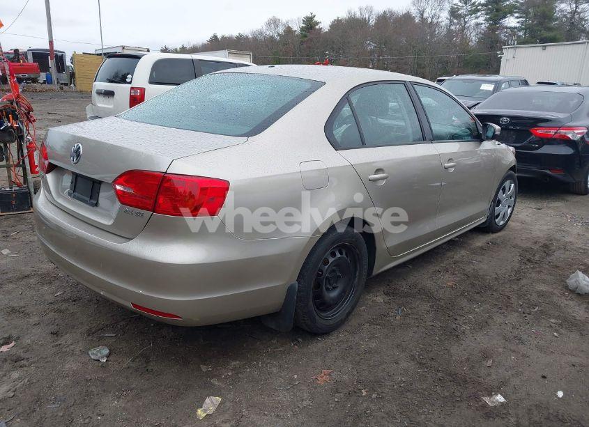 Photo 4 of 2012 Volkswagen Jetta 2.5L SE (VIN 3VWDP7AJ0CM128119)