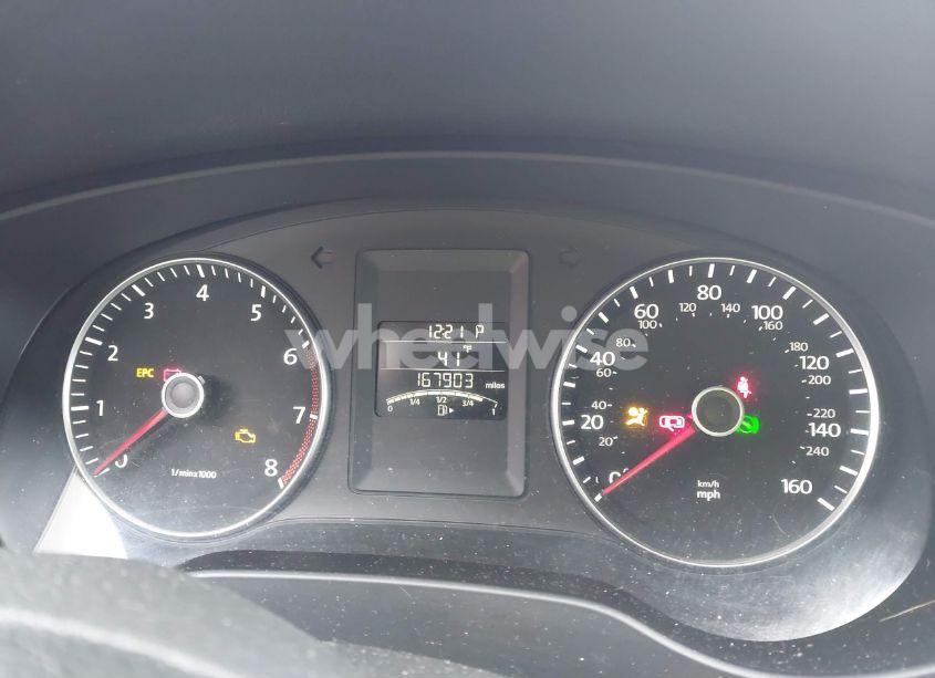 Photo 7 of 2012 Volkswagen Jetta 2.5L SE (VIN 3VWDP7AJ0CM128119)