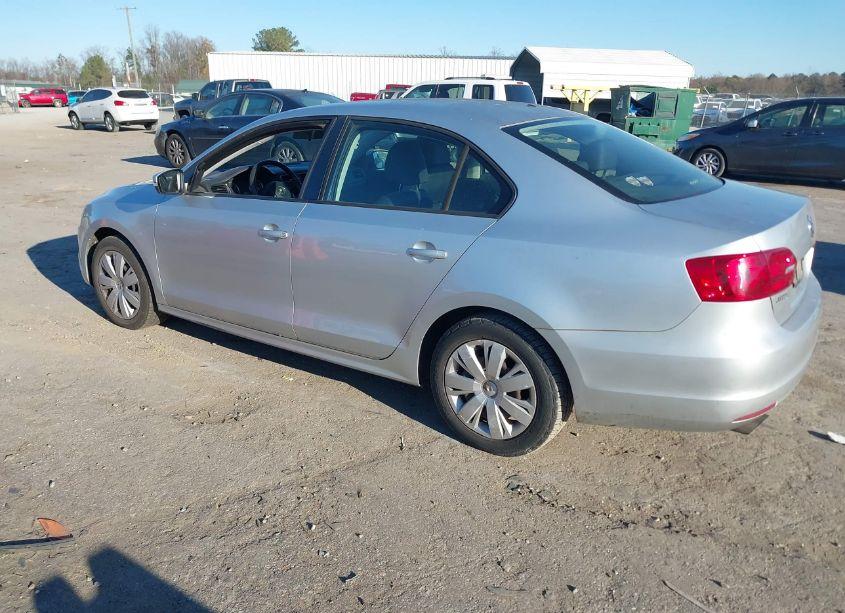 Photo 3 of 2012 Volkswagen Jetta 2.5L SE (VIN 3VWDP7AJ0CM130386)