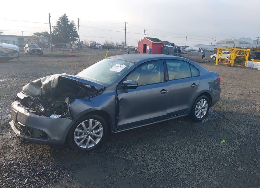 Photo 2 of 2012 Volkswagen Jetta 2.5L SE (VIN 3VWDP7AJ0CM302464)