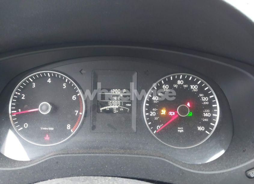 Photo 16 of 2012 Volkswagen Jetta 2.5L SE (VIN 3VWDP7AJ0CM303372)