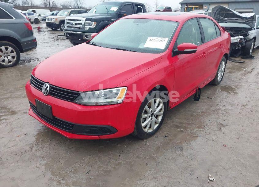 Photo 2 of 2012 Volkswagen Jetta 2.5L SE (VIN 3VWDP7AJ0CM303372)
