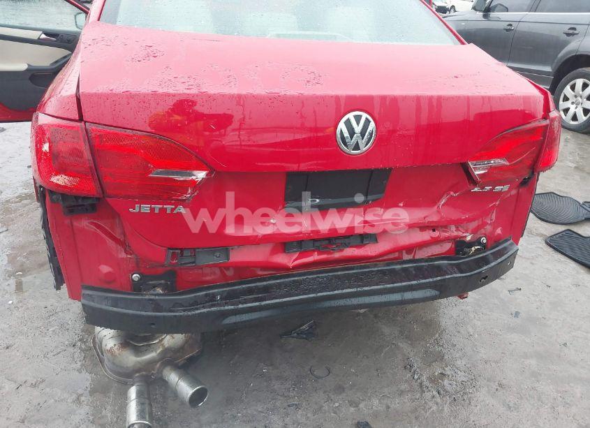 Photo 6 of 2012 Volkswagen Jetta 2.5L SE (VIN 3VWDP7AJ0CM303372)