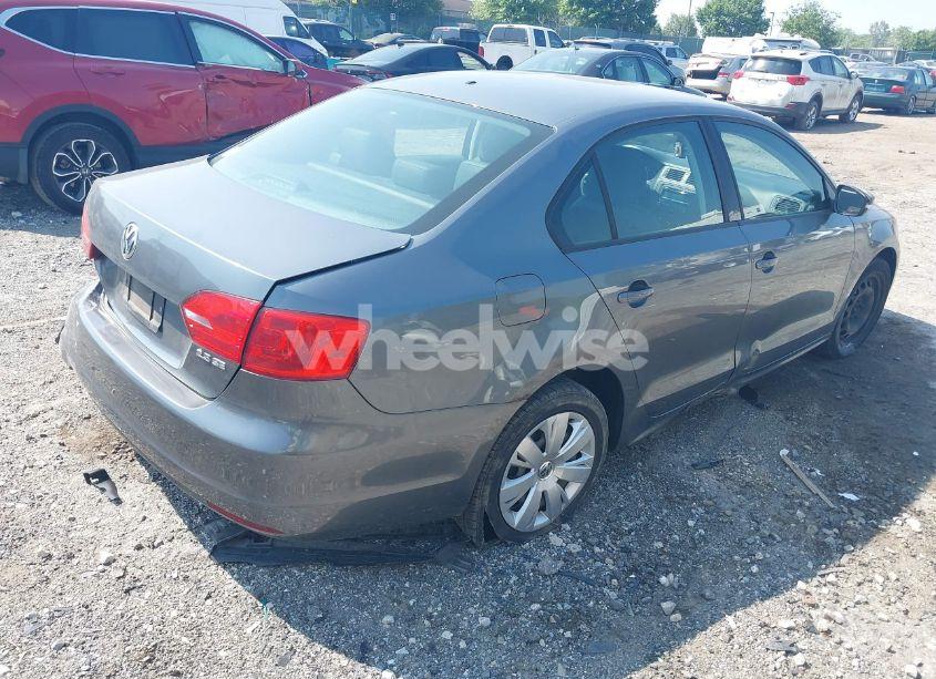 Photo 4 of 2012 Volkswagen Jetta 2.5L SE (VIN 3VWDP7AJ0CM309754)