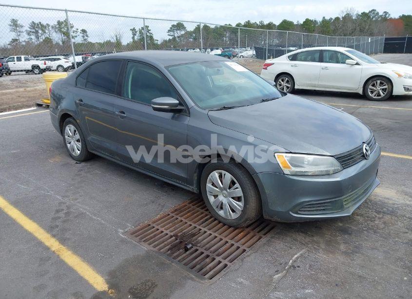 2012 Volkswagen Jetta 2.5L SE (VIN 3VWDP7AJ0CM311651) main photo