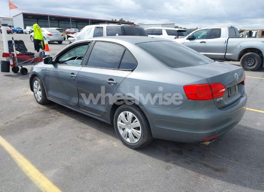 Photo 3 of 2012 Volkswagen Jetta 2.5L SE (VIN 3VWDP7AJ0CM311651)