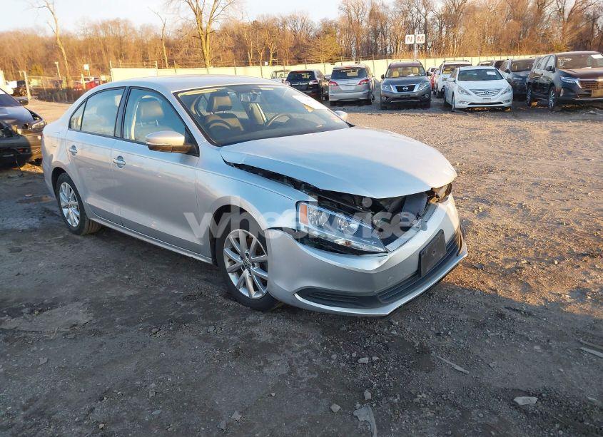 2012 Volkswagen Jetta 2.5L SE (VIN 3VWDP7AJ0CM339613) main photo