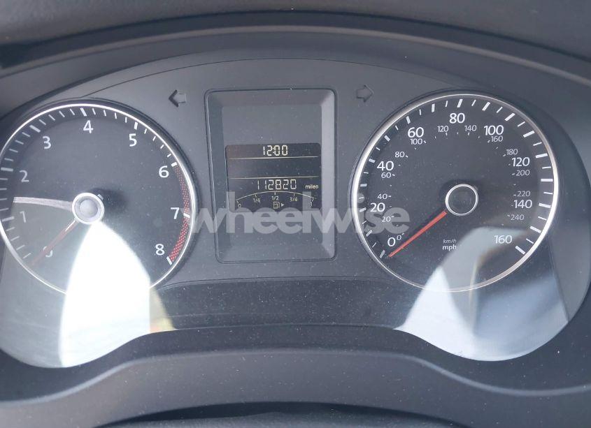 Photo 7 of 2012 Volkswagen Jetta 2.5L SE (VIN 3VWDP7AJ0CM401950)