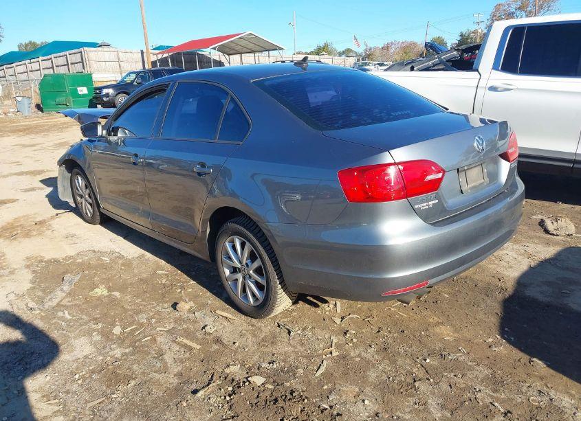 Photo 3 of 2012 Volkswagen Jetta 2.5L SE (VIN 3VWDP7AJ0CM418750)