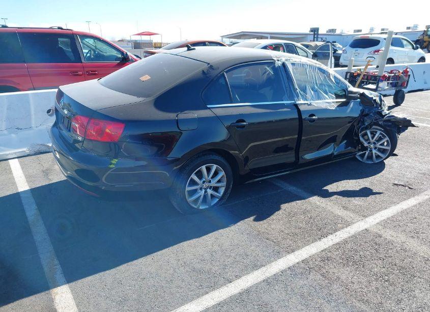 Photo 4 of 2013 Volkswagen Jetta 2.5L SE (VIN 3VWDP7AJ0DM249489)