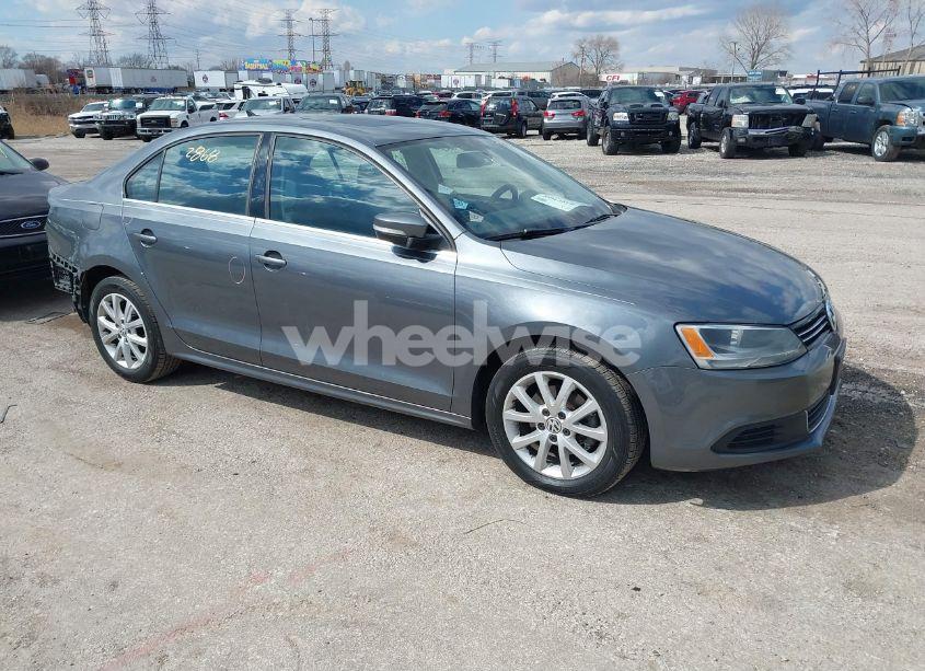 2013 Volkswagen Jetta 2.5L SE (VIN 3VWDP7AJ0DM280614) main photo