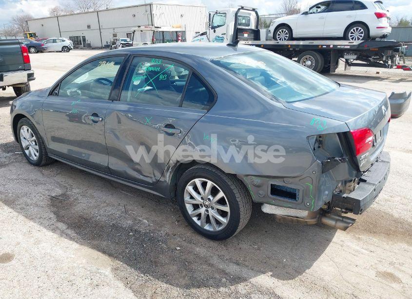 Photo 3 of 2013 Volkswagen Jetta 2.5L SE (VIN 3VWDP7AJ0DM280614)