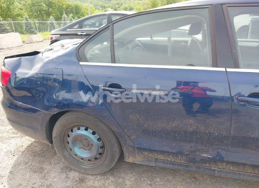 Photo 13 of 2013 Volkswagen Jetta 2.5L SE (VIN 3VWDP7AJ0DM292598)