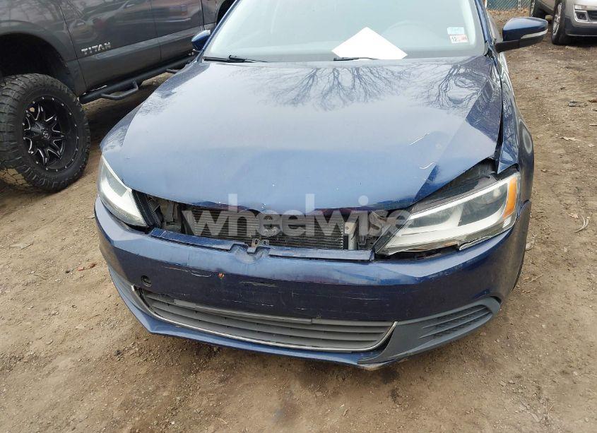 Photo 6 of 2013 Volkswagen Jetta 2.5L SE (VIN 3VWDP7AJ0DM295226)