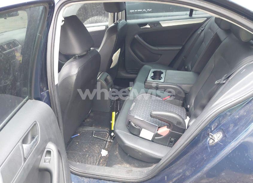Photo 8 of 2013 Volkswagen Jetta 2.5L SE (VIN 3VWDP7AJ0DM295226)