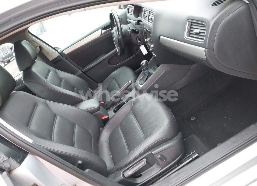 Photo 5 of 2013 Volkswagen Jetta 2.5L SE (VIN 3VWDP7AJ0DM363220)