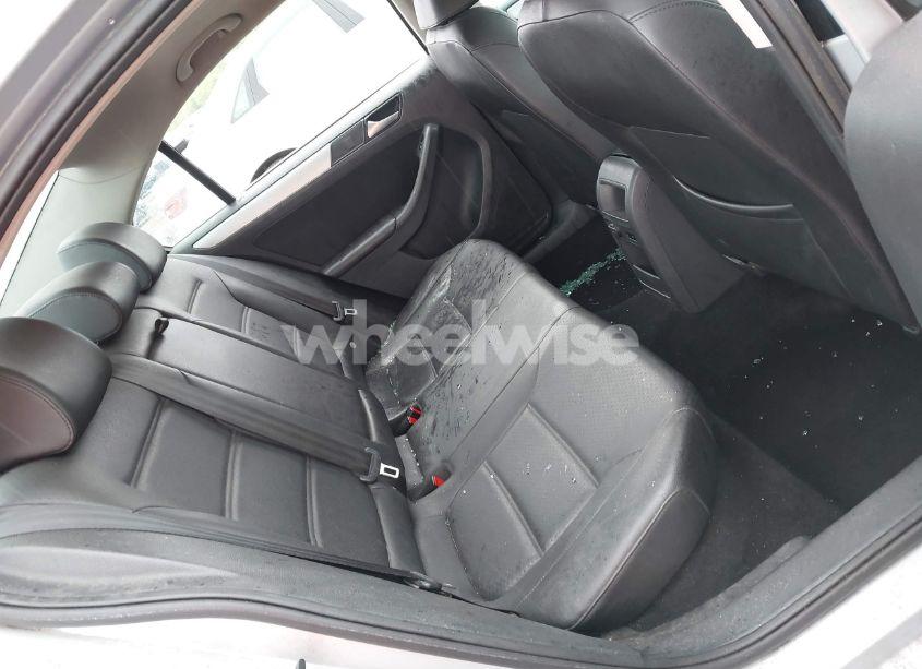 Photo 8 of 2013 Volkswagen Jetta 2.5L SE (VIN 3VWDP7AJ0DM363220)