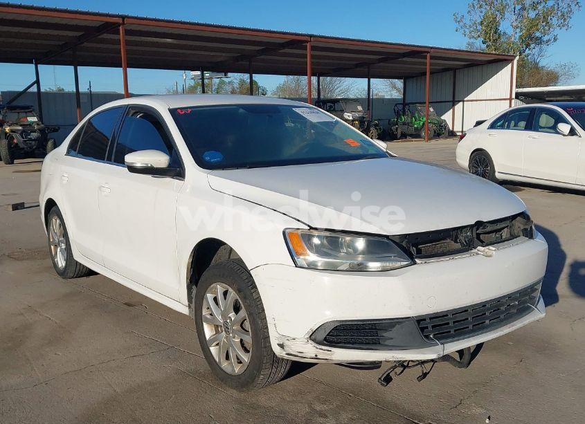 2013 Volkswagen Jetta 2.5L SE (VIN 3VWDP7AJ0DM381264) main photo