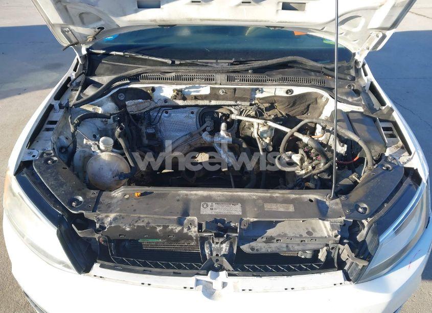 Photo 10 of 2013 Volkswagen Jetta 2.5L SE (VIN 3VWDP7AJ0DM381264)