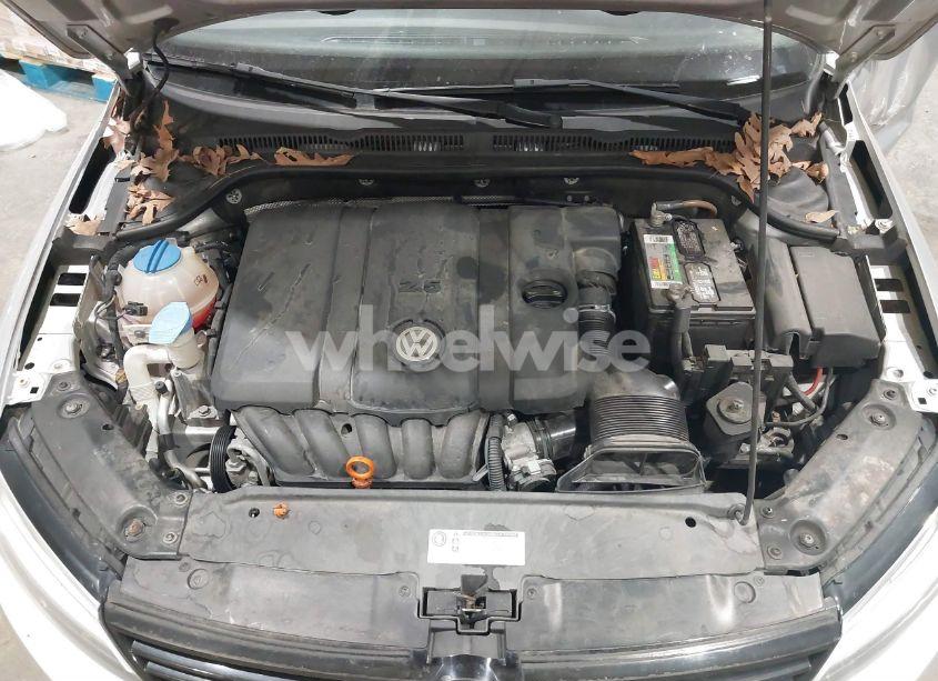 Photo 10 of 2012 Volkswagen Jetta 2.5L SE (VIN 3VWDP7AJ1CM050062)