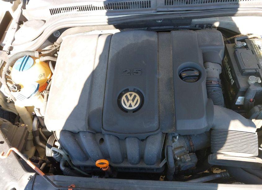 Photo 10 of 2012 Volkswagen Jetta 2.5L SE (VIN 3VWDP7AJ1CM330287)
