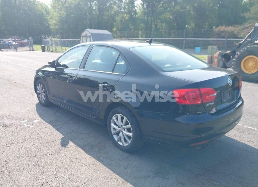 Photo 3 of 2012 Volkswagen Jetta 2.5L SE (VIN 3VWDP7AJ1CM337742)