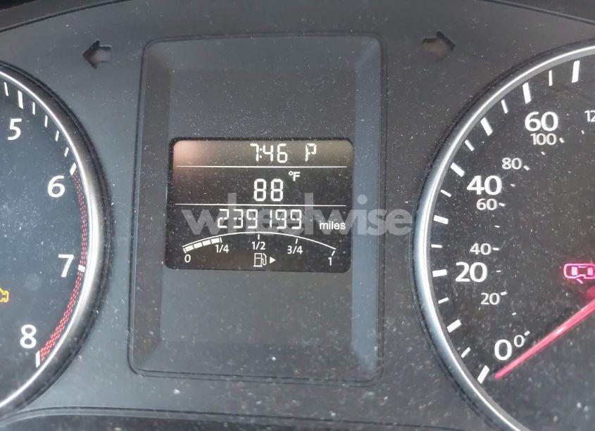 Photo 7 of 2012 Volkswagen Jetta 2.5L SE (VIN 3VWDP7AJ1CM337742)