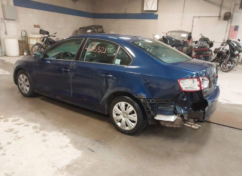 Photo 3 of 2012 Volkswagen Jetta 2.5L SE (VIN 3VWDP7AJ1CM372295)