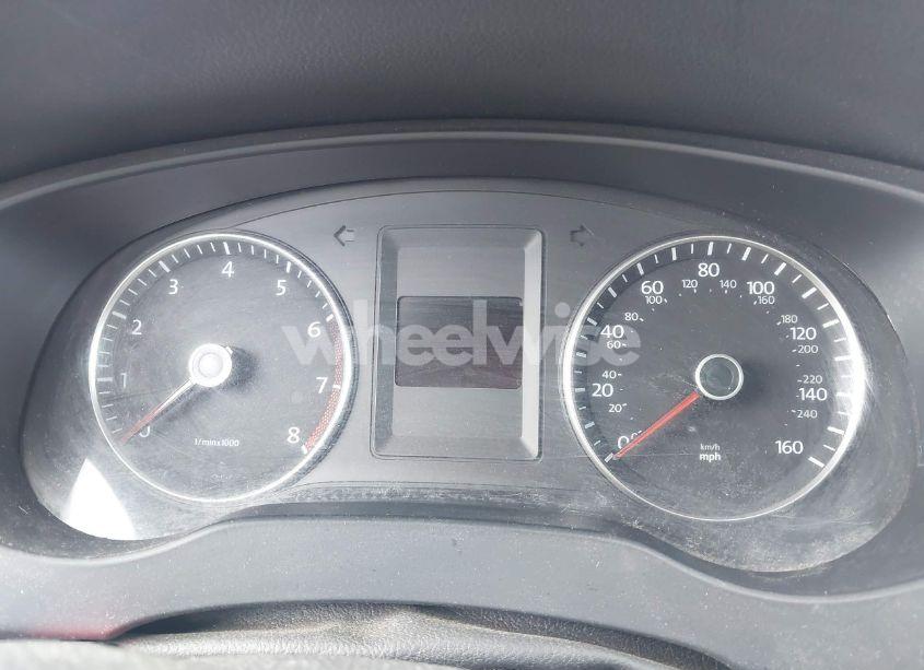 Photo 7 of 2012 Volkswagen Jetta 2.5L SE (VIN 3VWDP7AJ1CM377271)