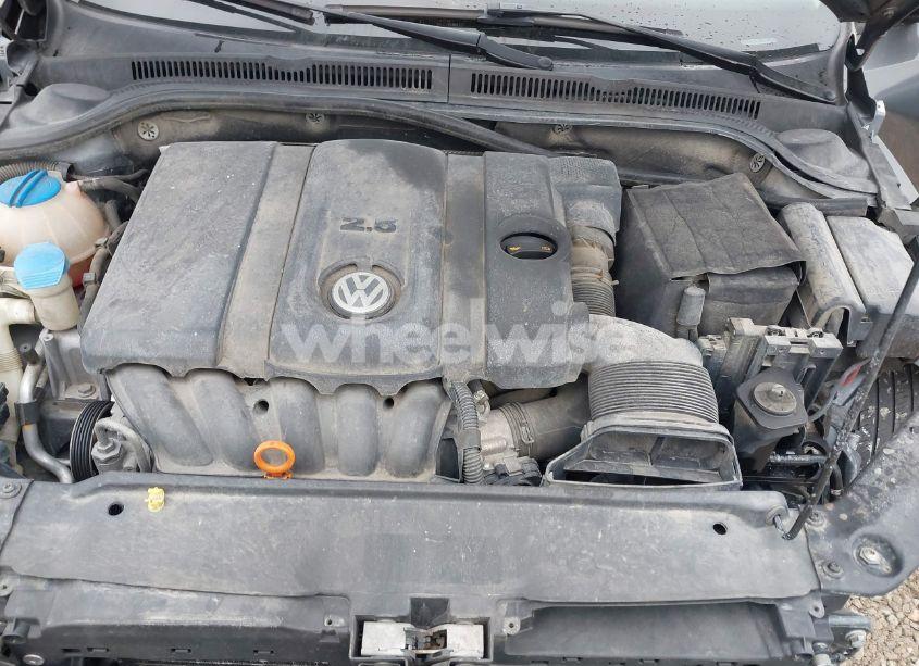 Photo 10 of 2012 Volkswagen Jetta 2.5L SE (VIN 3VWDP7AJ1CM397004)