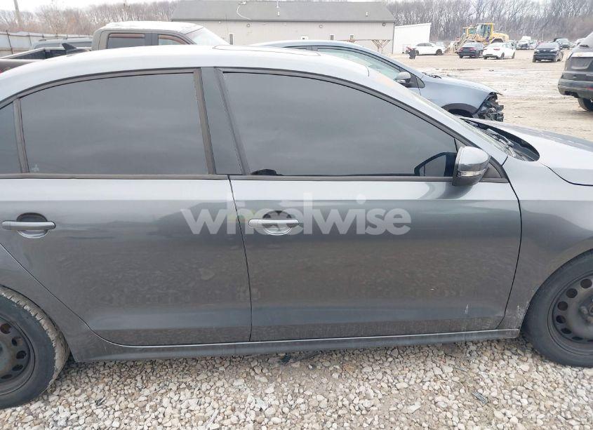 Photo 14 of 2012 Volkswagen Jetta 2.5L SE (VIN 3VWDP7AJ1CM397004)