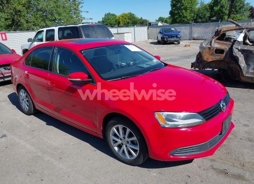 2012 Volkswagen Jetta 2.5L SE (VIN 3VWDP7AJ1CM427778) main photo