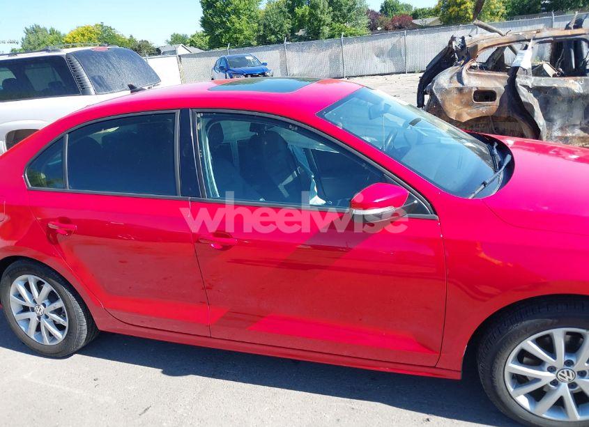 Photo 13 of 2012 Volkswagen Jetta 2.5L SE (VIN 3VWDP7AJ1CM427778)