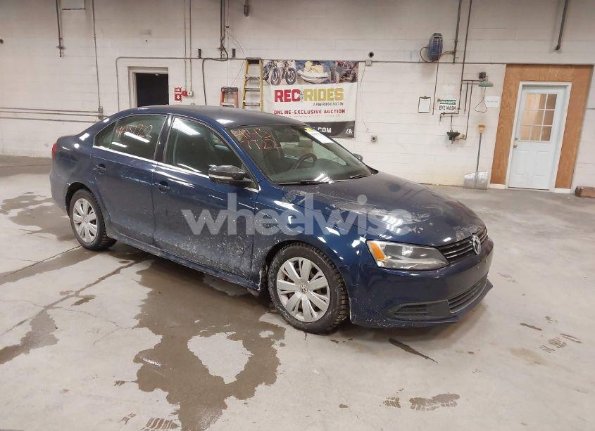 2013 Volkswagen Jetta 2.5L SE (VIN 3VWDP7AJ1DM205629) main photo
