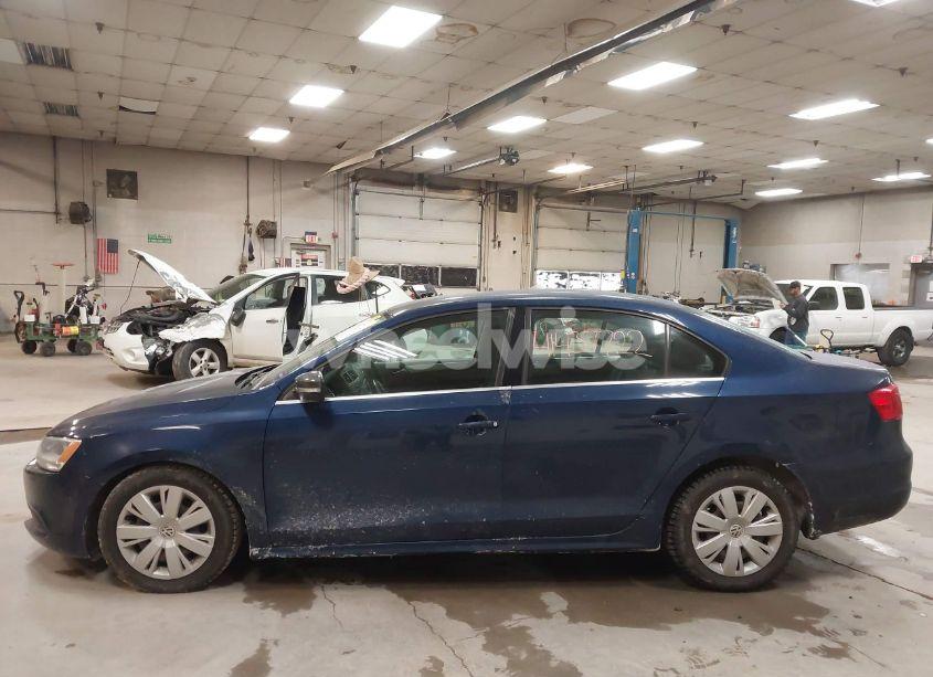 Photo 15 of 2013 Volkswagen Jetta 2.5L SE (VIN 3VWDP7AJ1DM205629)