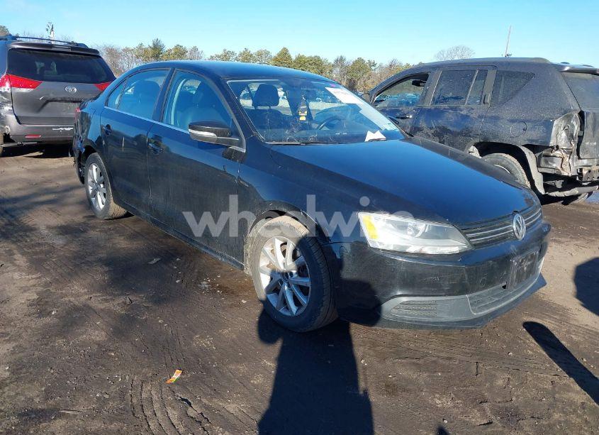 2013 Volkswagen Jetta 2.5L SE (VIN 3VWDP7AJ1DM210944) main photo