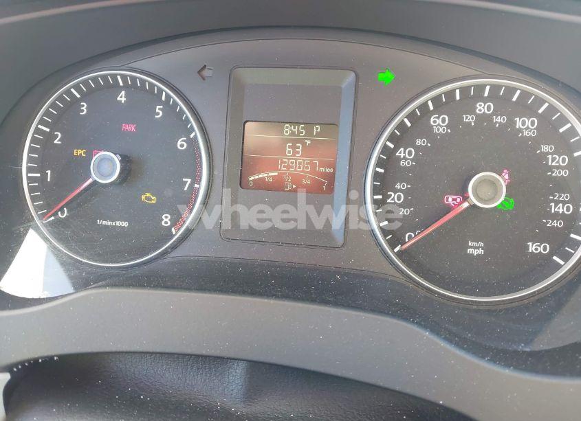 Photo 7 of 2013 Volkswagen Jetta 2.5L SE (VIN 3VWDP7AJ1DM242079)