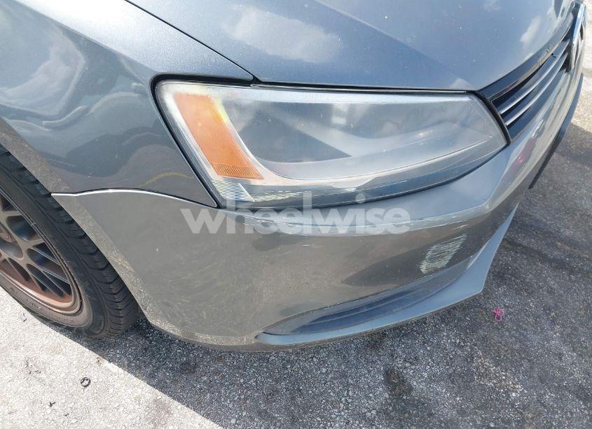 Photo 6 of 2013 Volkswagen Jetta 2.5L SE (VIN 3VWDP7AJ1DM280251)