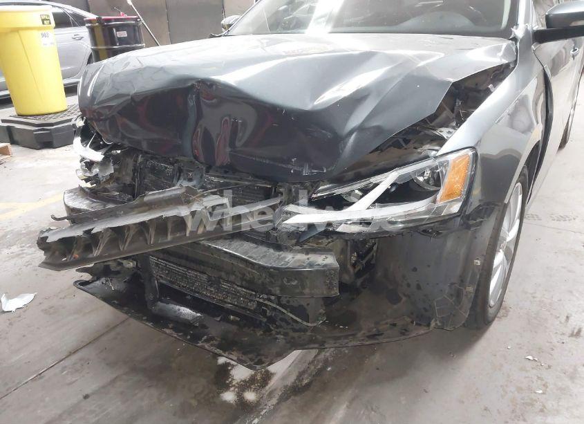 Photo 6 of 2013 Volkswagen Jetta 2.5L SE (VIN 3VWDP7AJ1DM308162)