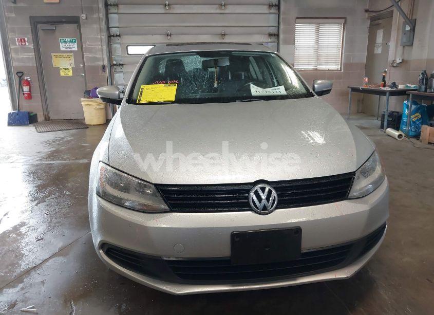 Photo 13 of 2012 Volkswagen Jetta 2.5L SE (VIN 3VWDP7AJ2CM007446)